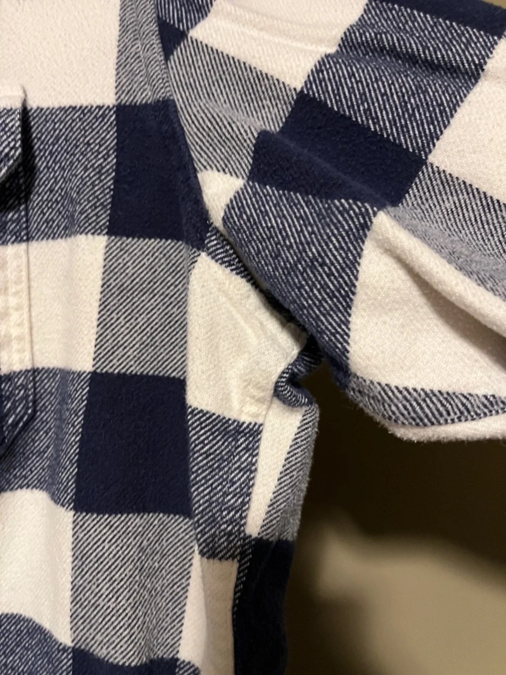 L.L. Bean classic button